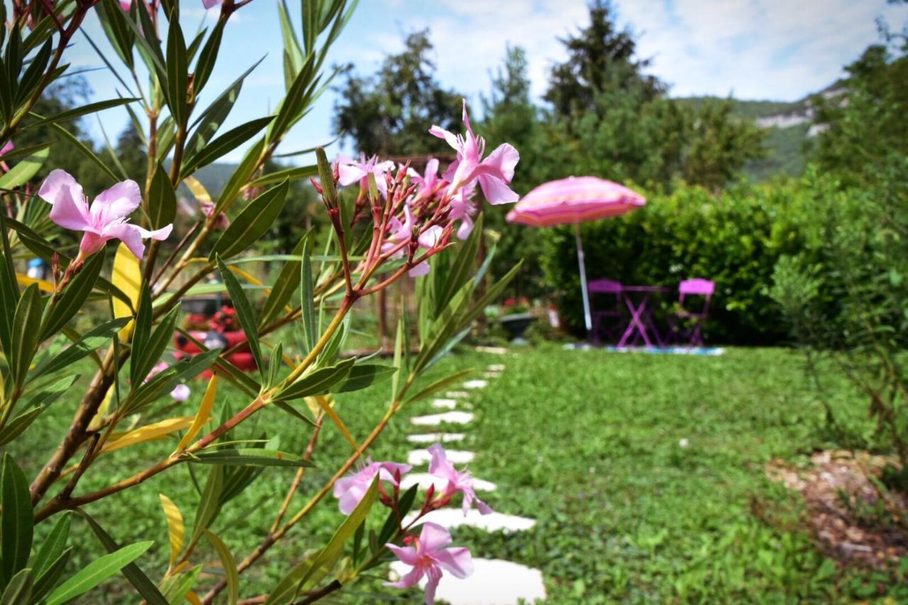 Douce Vallee Bed & Breakfast *